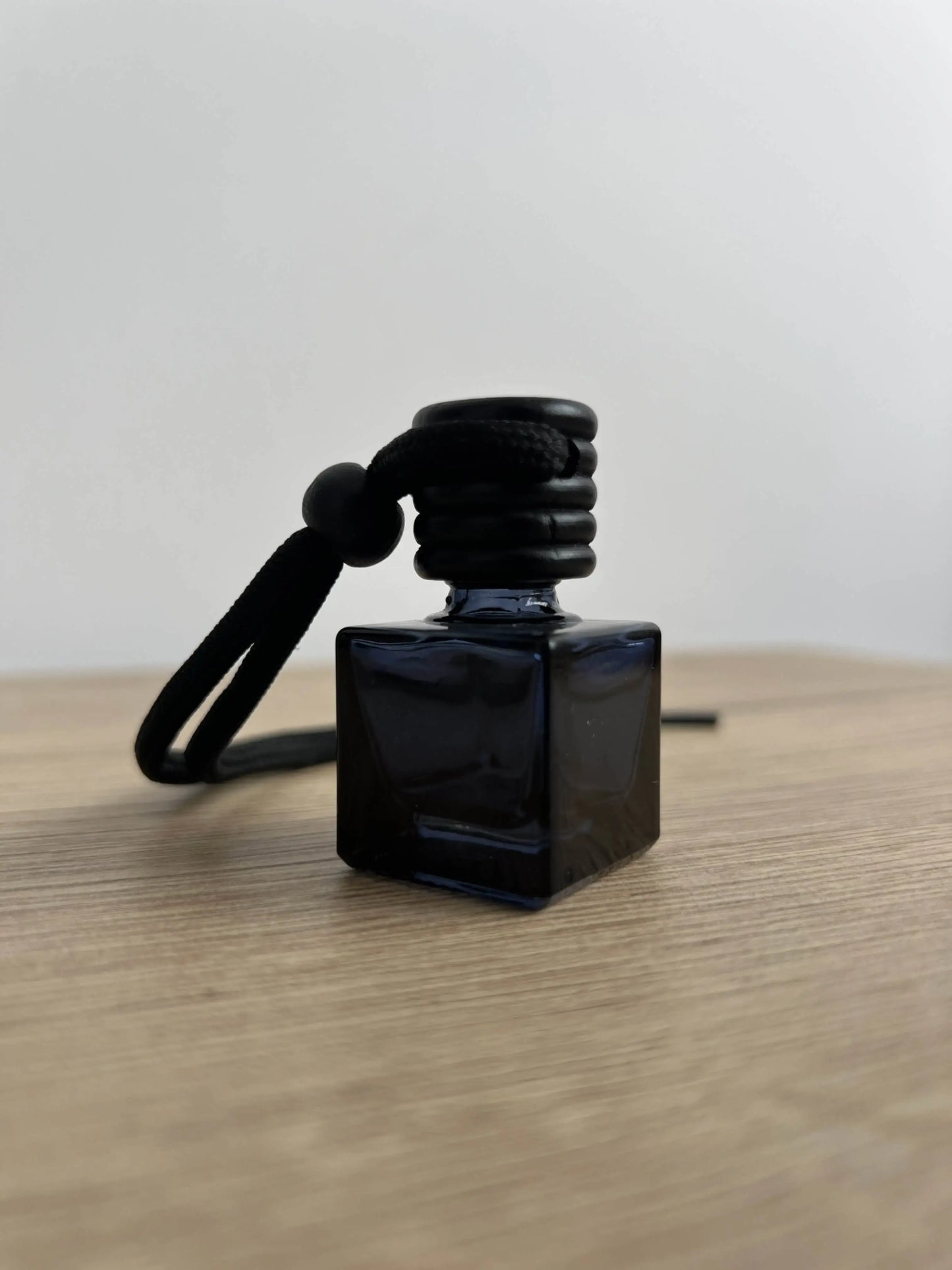 AROMATIZADOR PARA AUTO + RECARGA DE AROMA DE 15ML